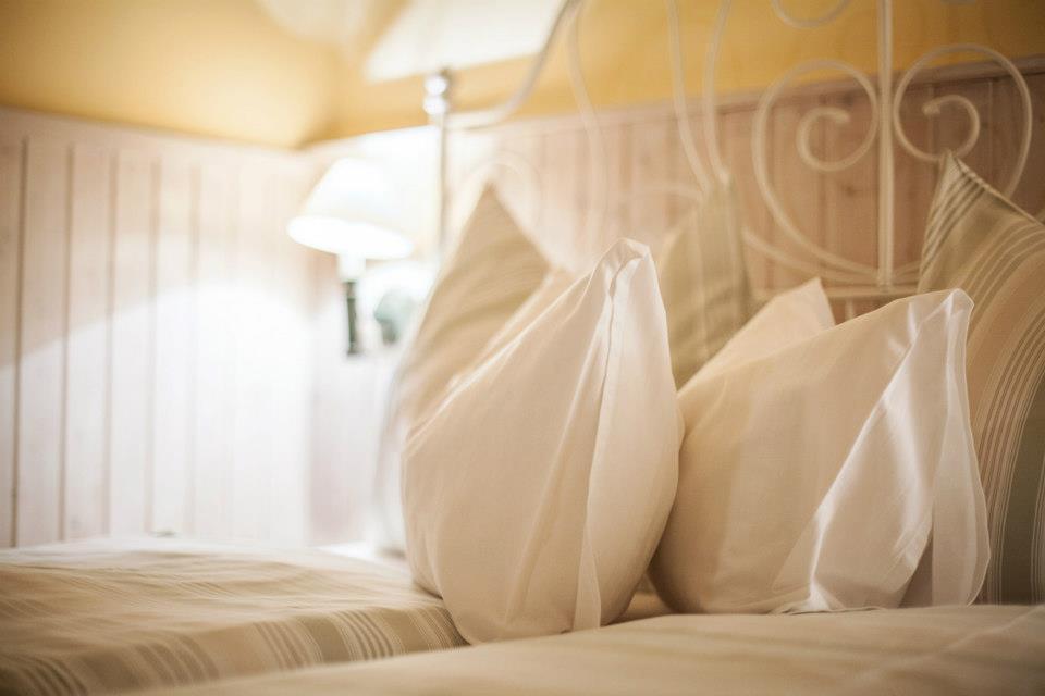 Huber Panzio Bed and Breakfast Fertőrákos Exteriör bild