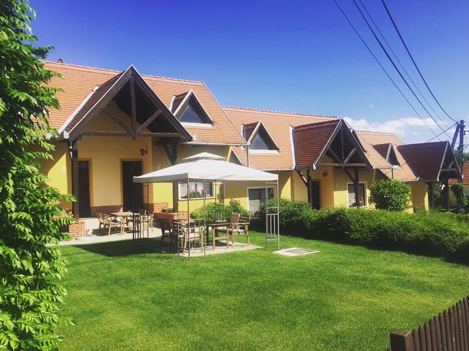 Huber Panzio Bed and Breakfast Fertőrákos Exteriör bild