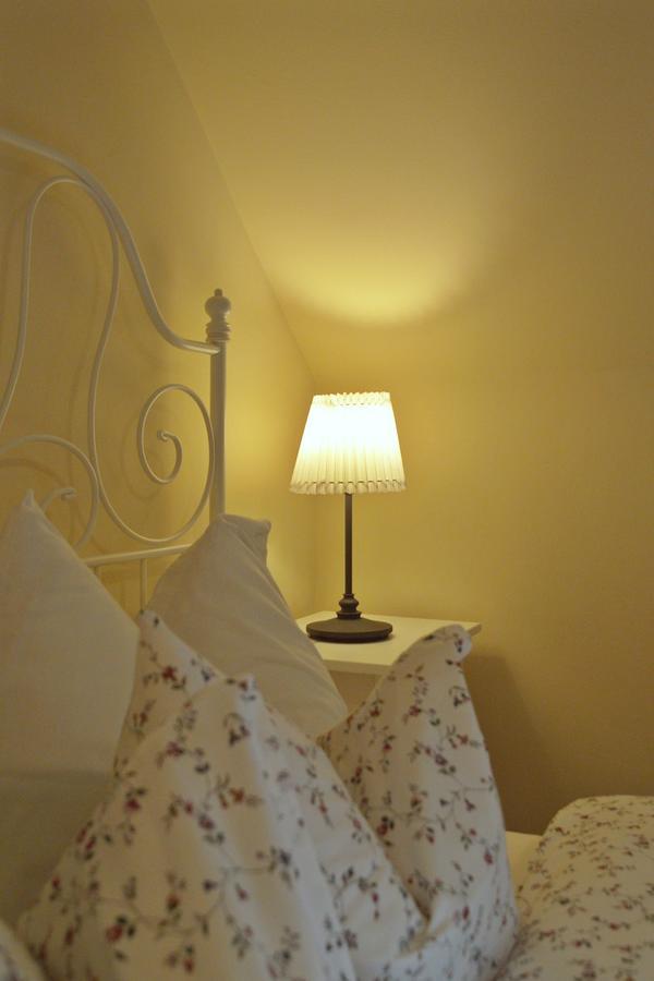 Huber Panzio Bed and Breakfast Fertőrákos Exteriör bild